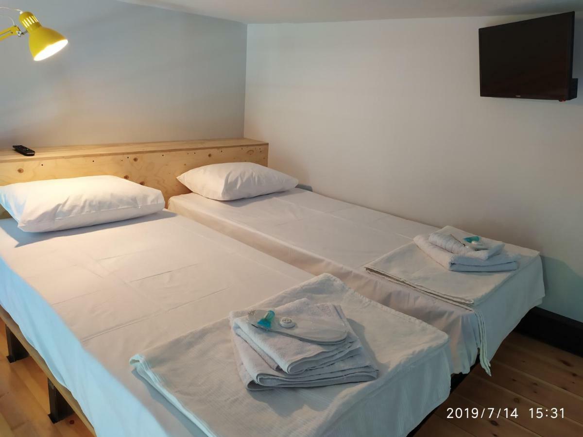 Thess Rooms Georgiou Katechaki 13 Salonicco Esterno foto