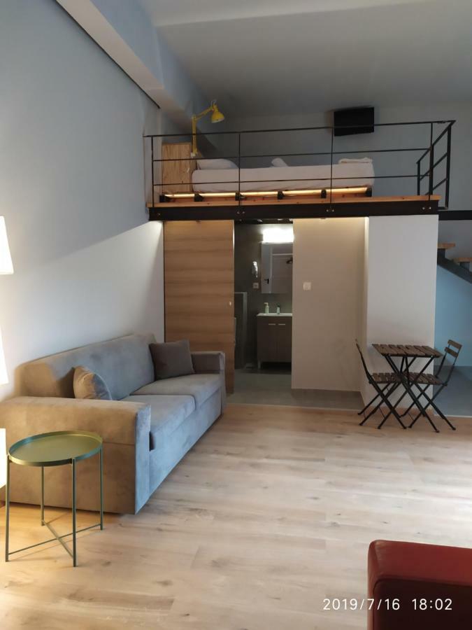 Thess Rooms Georgiou Katechaki 13 Salonicco Esterno foto